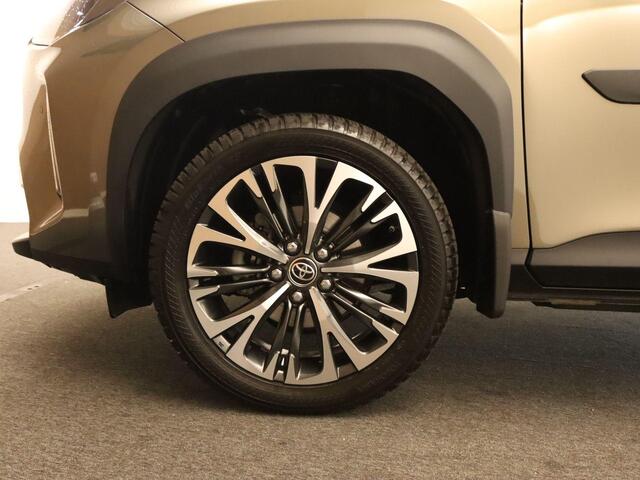 Toyota YARIS Cross 1.5 Hybrid Executive AWD - PANORAMADAK - 18 INCH LICHT METALEN VELGEN - NAVIGATIE - ARMSTEUN VOOR - CLIMATE CONTROL - CAMERA - DAB AUDIO - PARKEERSENSOREN VOOR/ ACHTER - ELEKTRISCH INKLAPBARE BUITENSPIEGELS - DEELS LEDEREN BEKLEDING - KEYLESS ENTRY/