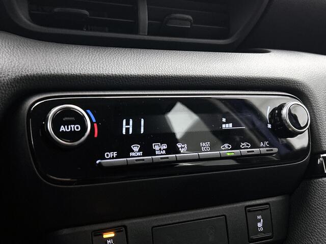 Toyota YARIS 1.5 Hybrid 115 First Edition | BTW Voertuig | Stoel en stuurwielverwarming | Onderweg-naar-dealer