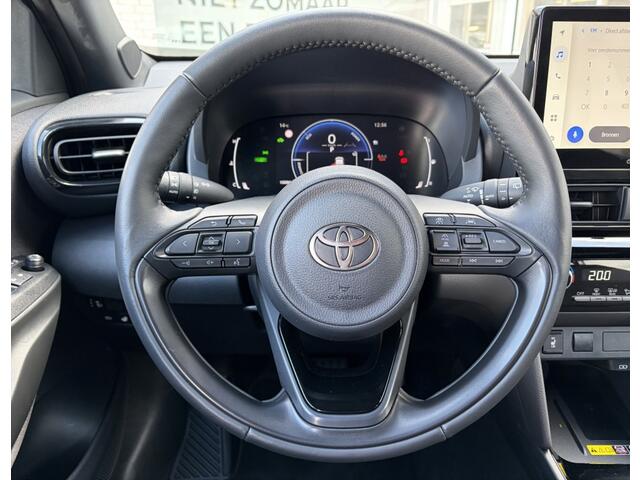Toyota YARIS Cross 1.5 Hybrid 130 Dynamic | Comfort Pack | Sensoren v/a | Stoelverw
