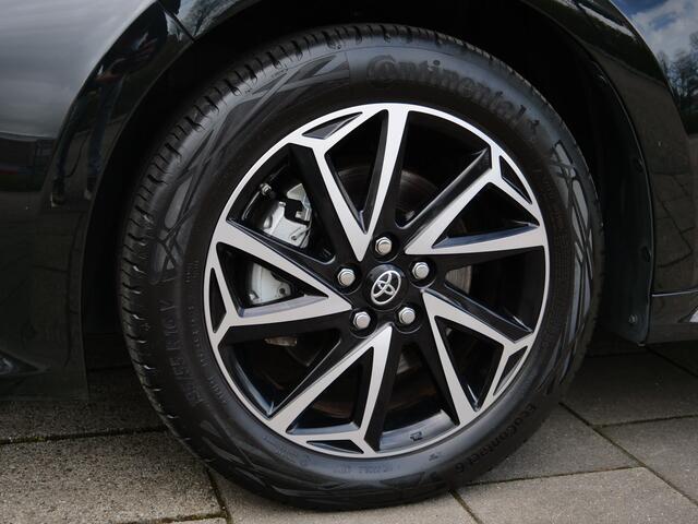 Toyota YARIS 1.5 Hybrid Dynamic 116 Pk Automaat Apple Carplay / DAB / Camera / Stuur- stoelverwarming