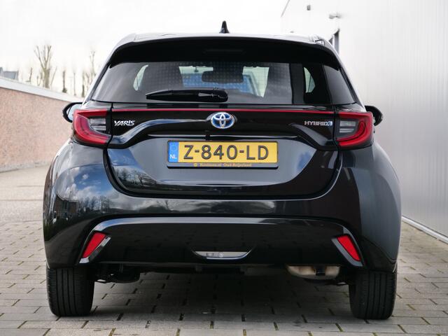 Toyota YARIS 1.5 Hybrid Dynamic 116 Pk Automaat Apple Carplay / DAB / Camera / Stuur- stoelverwarming