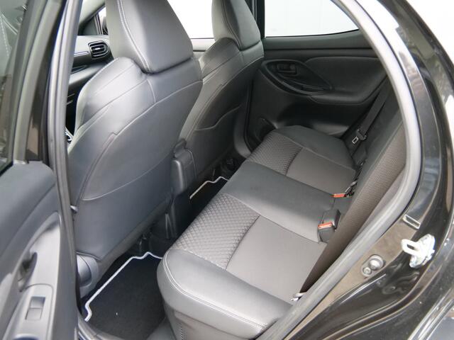 Toyota YARIS 1.5 Hybrid Dynamic 116 Pk Automaat Apple Carplay / DAB / Camera / Stuur- stoelverwarming