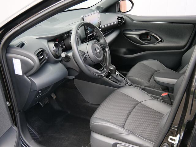 Toyota YARIS 1.5 Hybrid Dynamic 116 Pk Automaat Apple Carplay / DAB / Camera / Stuur- stoelverwarming