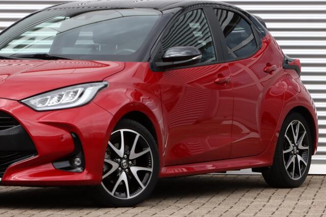 Toyota YARIS 1.5 Hybrid Executive Bi-Tone