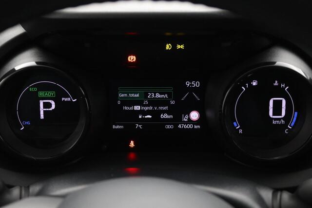 Toyota YARIS 1.5 Hybrid Executive | Premium pack | Panoramadak | Leder-stof bekleding | Stuur en stoelverwarming |