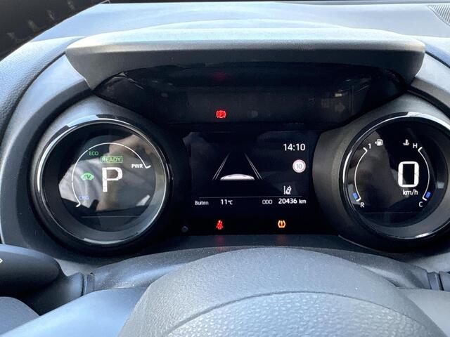 Toyota YARIS 1.5 Hybrid Executive **STOELVERWARMING/ KEYLESS/ ADAPTIEF CRUISE CONTROL**