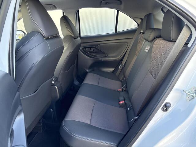 Toyota YARIS Cross 1.5 Hybrid Executive **JBL AUDIO/ TREKHAAK/ DODEHOEK DETECTIE**