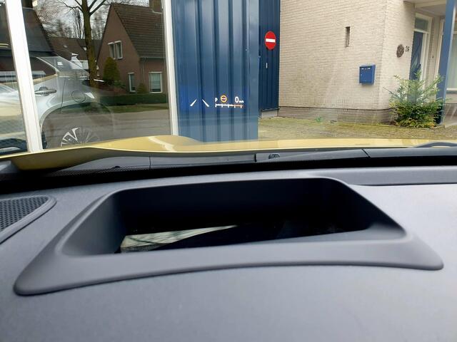 Toyota YARIS Cross 1.5 Hybrid Adventure Bi-Tone AWD All-in prijs!