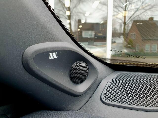 Toyota YARIS Cross 1.5 Hybrid Adventure Bi-Tone AWD All-in prijs!