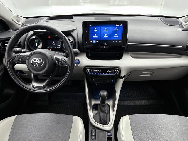 Toyota YARIS 1.5 Hybrid Executive | PDC | JBL | HUD | Blindspot | Stuur-Stoelverwarming