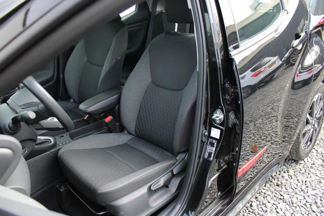 Toyota YARIS 1.5 Hybrid Dynamic Automaat, Applecarpl./Andr. Auto, Dealer Onderhouden, ORG NL, 1e Eig.