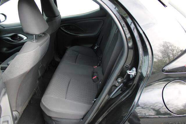 Toyota YARIS 1.5 Hybrid Dynamic Automaat, Applecarpl./Andr. Auto, Dealer Onderhouden, ORG NL, 1e Eig.