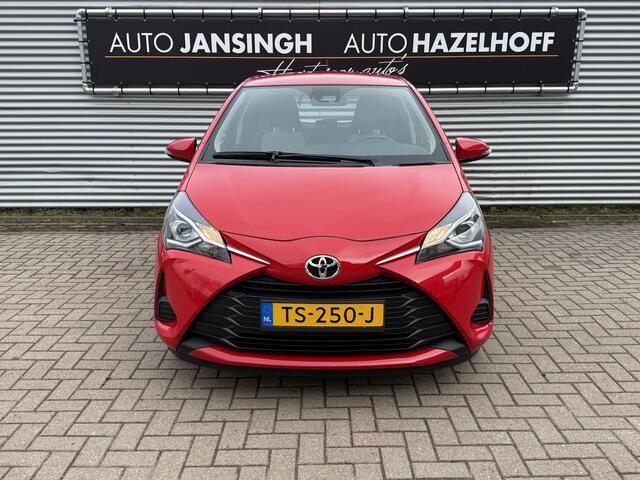 Toyota YARIS 1.0 VVT-i Active met slechts 27.105km!!! | Bluetooth | Clima | Camera | Radio | Elekt. Ramen | Rijstrooksensor | RIJKLAARPRIJS INCL 12 MAANDEN GARANTIE EN BEURT