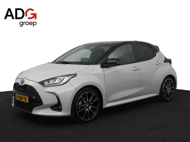 Toyota YARIS 1.5 Hybrid GR Sport | Lederen sportstoelen | Stoelverwarming | Dodehoekherkenning | Parkeersensoren |