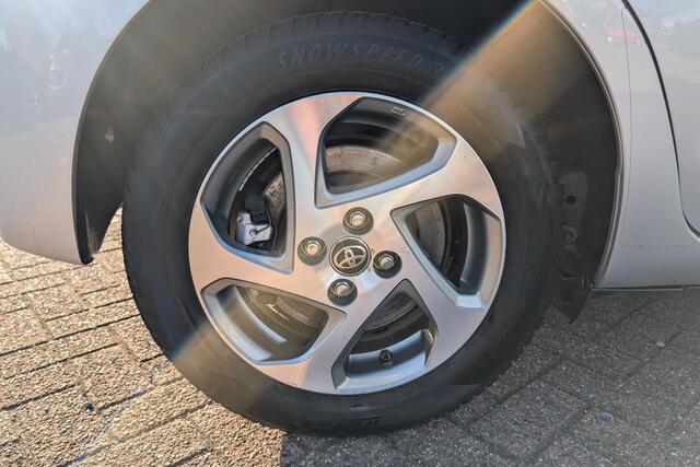 Toyota YARIS 1.5 Hybrid Trend | Camera | Bluetooth| Cruise Control|