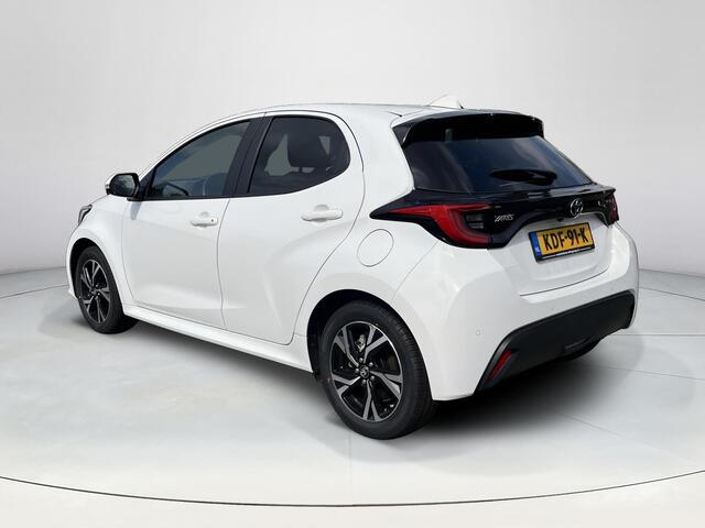 Toyota YARIS 1.5 Hybrid 115 Dynamic | Stoel- + stuurverwarming | Parkeersensoren | Carplay | LED koplampen