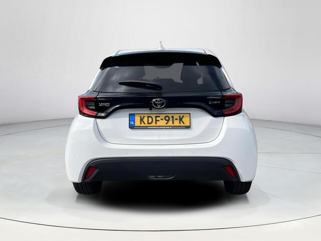 Toyota YARIS 1.5 Hybrid 115 Dynamic | Stoel- + stuurverwarming | Parkeersensoren | Carplay | LED koplampen