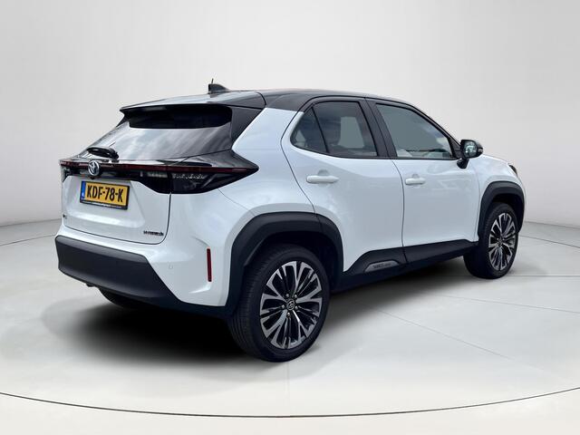 Toyota YARIS Cross 1.5 Hybrid Executive | JBL audio | Head up display | Dode hoek waarschuwing | Bi-tone exterieur |