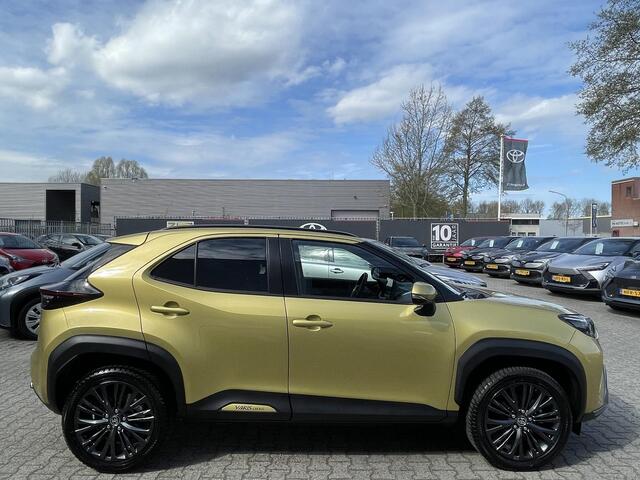 Toyota YARIS Cross 1.5 Hybrid Adventure Panoramadak All Season