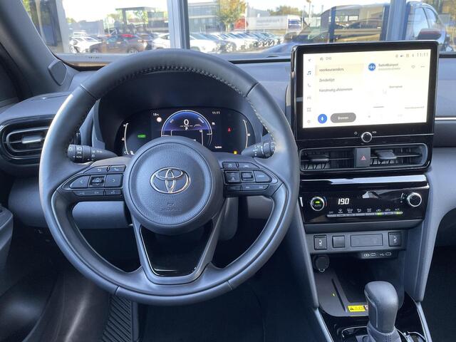 Toyota YARIS Cross 1.5 Hybrid 130 First Editon Comfort Pack **DODE HOEK DETECTIE/ NAVIGATIE/ GARANTIE**