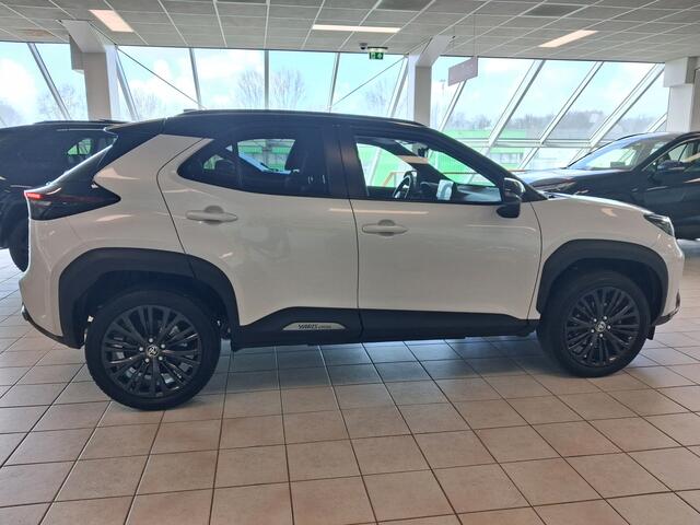 Toyota YARIS Cross 1.5 Hybrid Adventure | HUD | JBL | PDC | NAVI 2e Paasdag Open van 11 tot 16 uur