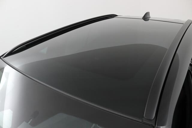 Toyota YARIS Cross 1.5 Hybrid 130 GR SPORT | GR Sport Plus Pack | All season banden | Afneembare Trekhaak | Origineel NL |