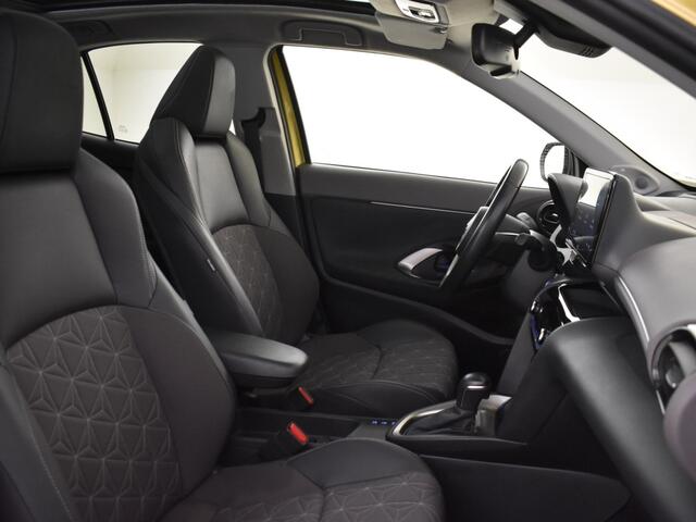 Toyota YARIS Cross 1.5 Hybrid Executive | Panoramadak | Head Up | JBL | BSM