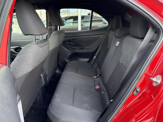 Toyota YARIS Cross 1.5 Hybrid First Edition **KEYLESS/ ADAPTIEF CRUISE CONTROL/ NAVIGATIE**