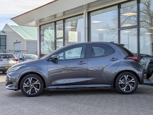 Toyota YARIS 1.5 Hybrid 115 First Edition | Stoel- stuurverwarming | ACC | Climate control | Led | Camera | Keyless
