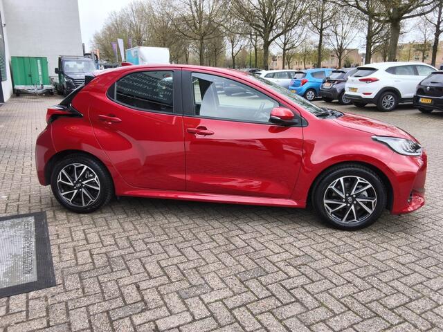 Toyota YARIS 1.5 Hyb. Dynamic | Apple Carplay & Android Auto | Parkeercamera