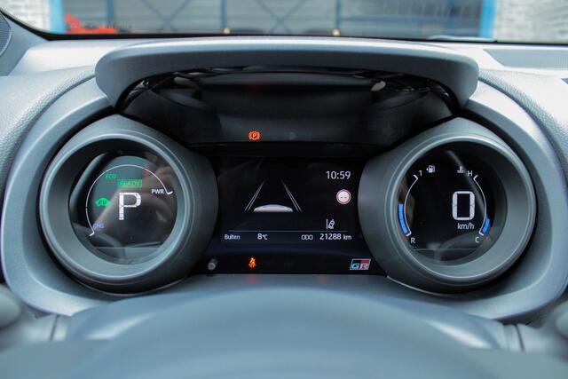 Toyota YARIS 1.5 Hybrid GR Sport |all season banden|leder/alcantara|BSM|stoelverwarming|
