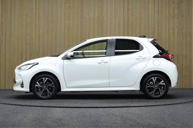 Toyota YARIS 1.5 Hybrid 115 Dynamic + Comfort Pack | Adaptive-cruise | Apple Carplay & Android Auto | Parkeerhulp | Camera | Clima | Maps Navigatie | Keyless | Stoel & Stuurverwarming | Dodehoekdetectie