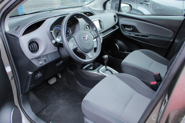 Toyota YARIS 1.5 Hybrid Aspiration |navigatie|parkeersensoren|stoelverwarming|dealer onderhouden|all season banden|
