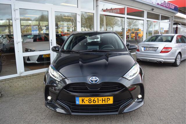 Toyota YARIS 1.5 Hybrid First Edition Black ? Trekhaak ?LED ? Orig. NL ? NAP ?