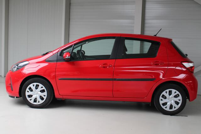 Toyota YARIS 1.0 VVT-i Energy Climate Control | Navigatie | Regensensor | Parkeercamera