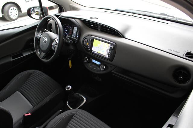 Toyota YARIS 1.0 VVT-i Energy Climate Control | Navigatie | Regensensor | Parkeercamera