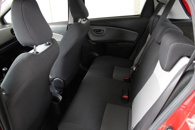 Toyota YARIS 1.0 VVT-i Energy Climate Control | Navigatie | Regensensor | Parkeercamera