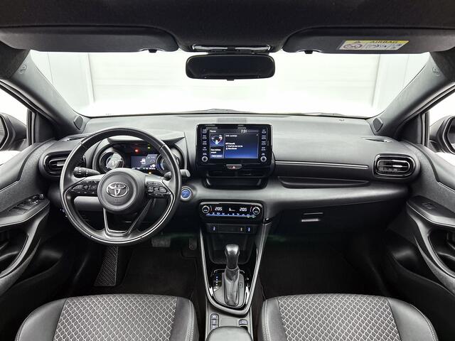 Toyota YARIS 1.5 Hybrid Executive | Achteruitrijcamera | Airco | Stoelverwarming | Automatisch inklapbare spiegels