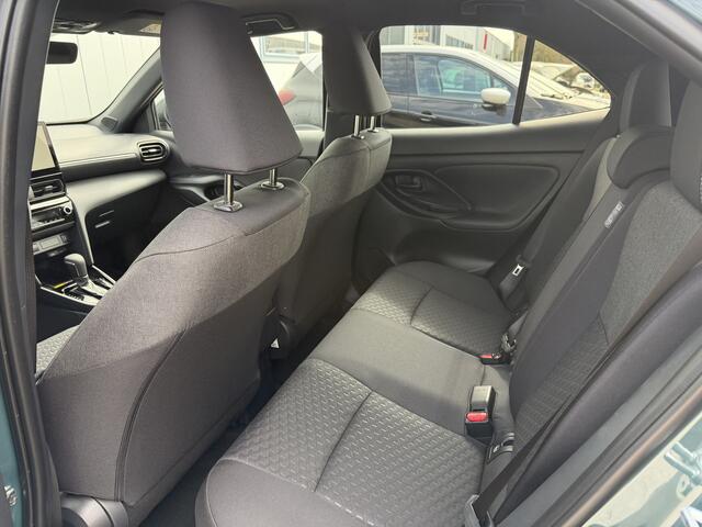 Toyota YARIS Cross 1.5 Hybrid 115 Dynamic PDC Stoel Stuur Verwarming BSM Cruise Demo