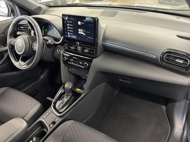 Toyota YARIS Cross 1.5 Hybrid 130pk Automaat Dynamic | NIEUW !| LED Verlichting | LM-Velgen | Car play | | Camera | Climate Control | Stoel/Stuurwiel verwarming |