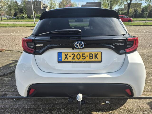 Toyota YARIS 1.5 Hybrid Dynamic TREKHAAK