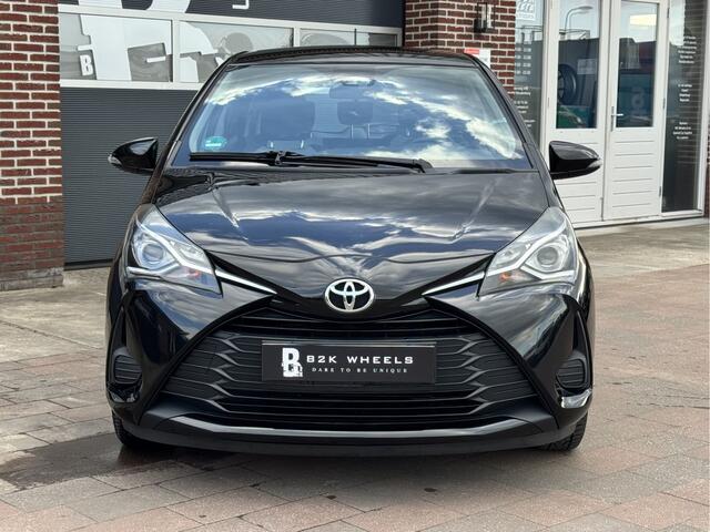 Toyota YARIS 1.0 VVT-i Energy | NAP | Trekhaak | Camera | Cruise | Allseason | Rijklaar + nieuwe apk