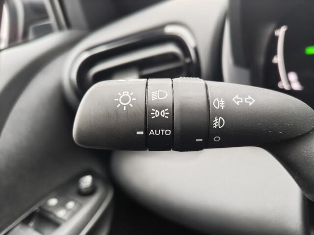 Toyota YARIS Cross 1.5 Hybrid 115 Dynamic | Stoel/Stuurverwarming | Android Auto