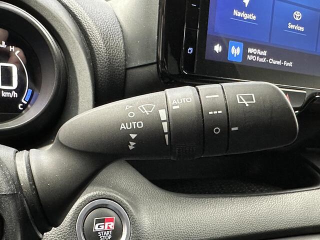 Toyota YARIS 1.5 Hybrid GR Sport SLECHTS 48.043KM, LUXE OPTIES, NEDERLANDSE AUTO!!