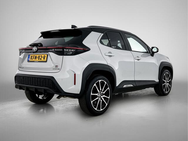 Toyota YARIS Cross 1.5 Hybrid GR Sport | Dealeronderhouden | Sportief uitgevoerd | Stoelverwarming | Onderweg-naar-dealer