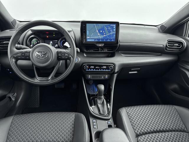 Toyota YARIS 1.5 Hybrid Executive | NL-Auto | PDC | Stoelverwarming |