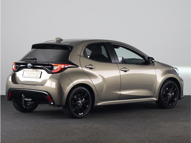 Toyota YARIS 1.5 Hybrid Executive | Trekhaak | PDC | JBL Audio | Panoramadak |