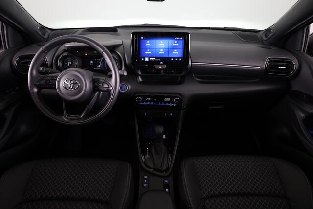 Toyota YARIS 1.5 Hybrid Executive | Trekhaak | PDC | JBL Audio | Panoramadak |