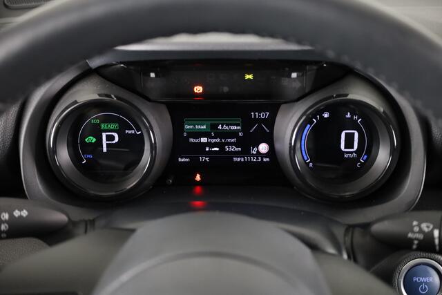 Toyota YARIS 1.5 Hybrid Executive | Trekhaak | PDC | JBL Audio | Panoramadak |