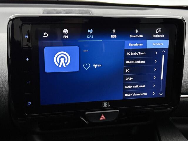 Toyota YARIS 1.5 Hybrid Executive | JBL | Stoelverwarming | Lederenbekleding |